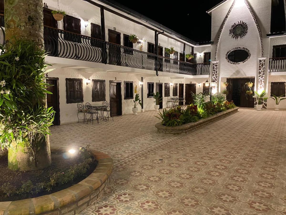 Casa Hotel Las Orquideas Circasia Exterior photo