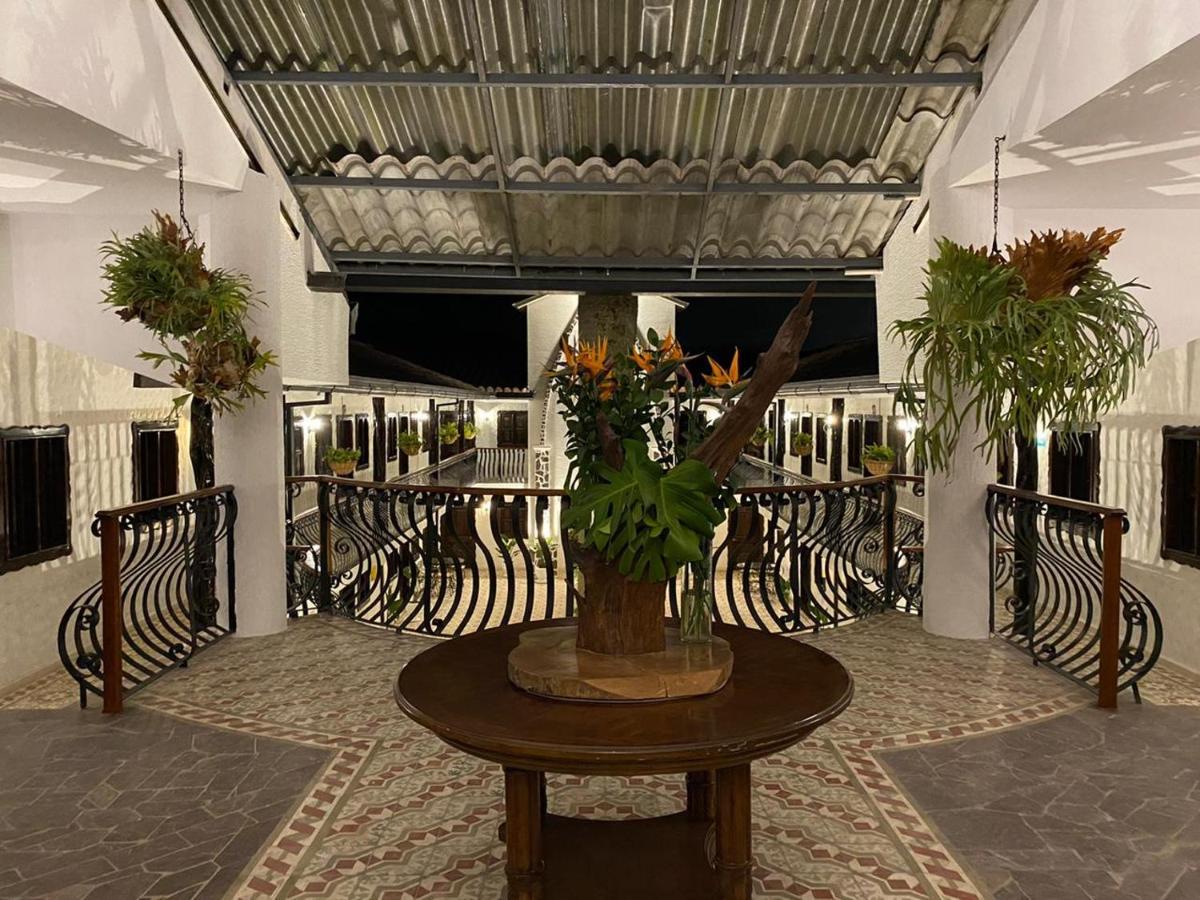 Casa Hotel Las Orquideas Circasia Exterior photo