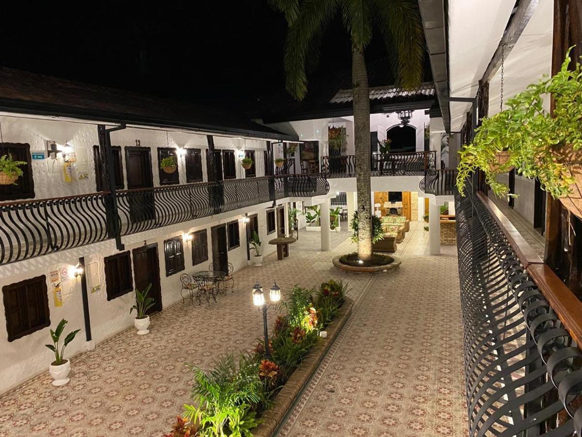 Casa Hotel Las Orquideas Circasia Exterior photo