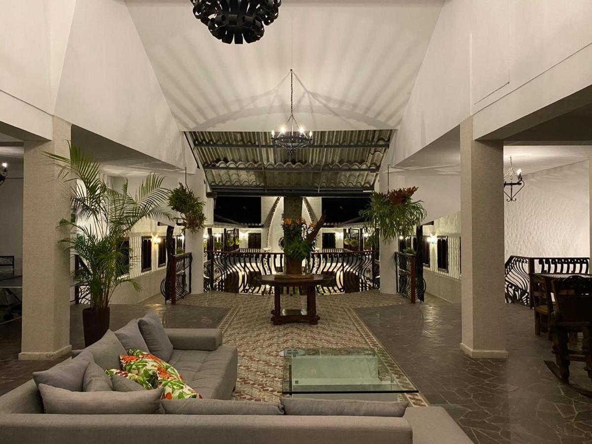 Casa Hotel Las Orquideas Circasia Exterior photo